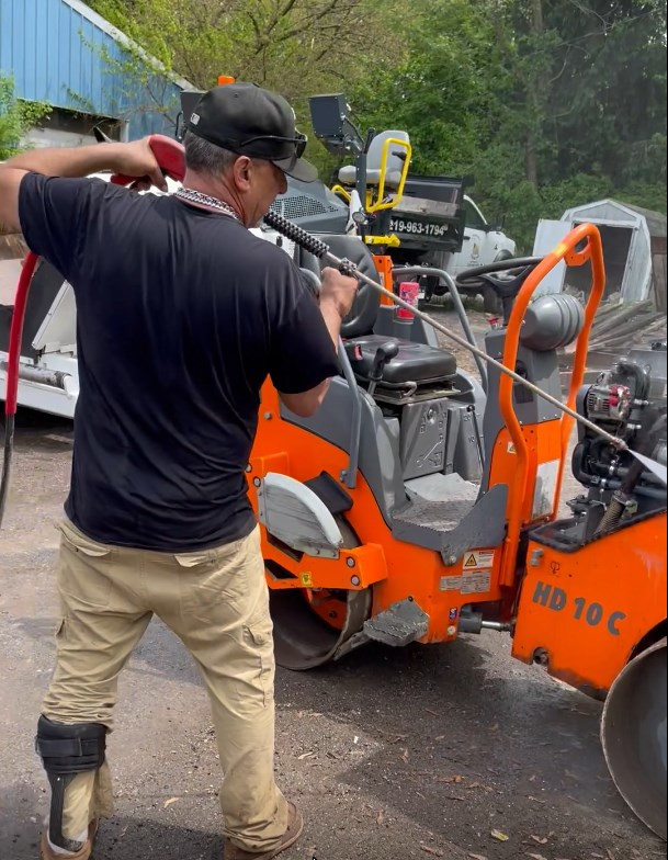 cleaning equipment.jpg cleaning equipment.jpg